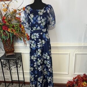 NWT Flycurvy Floral Blue Short Sleeve Flowing Maxi Dress 3XL